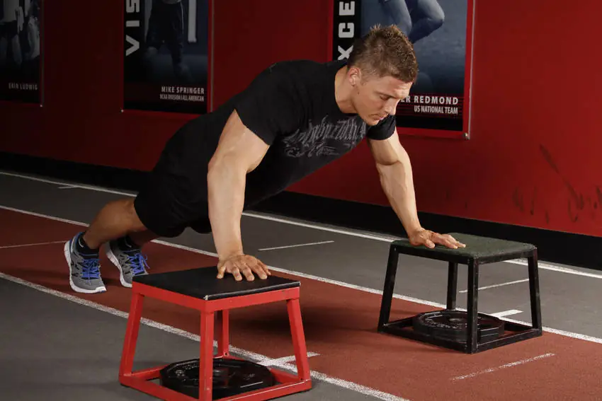 The Suspended Chest Plunge